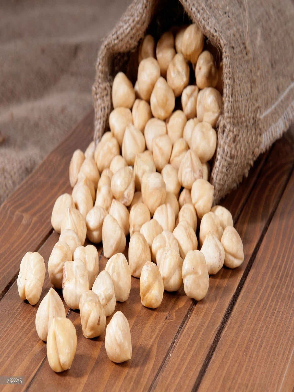 Hazelnuts-Farmonics