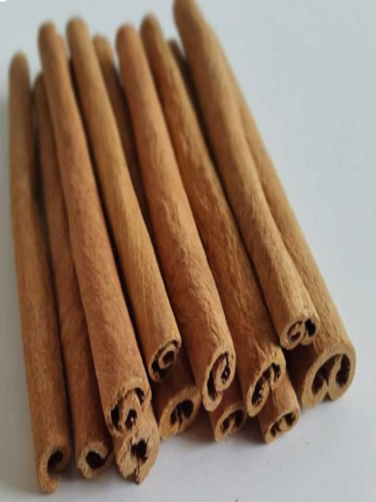 Buy the best quality Dal chinni cigar /cinnamon cigar online at Farmonics
