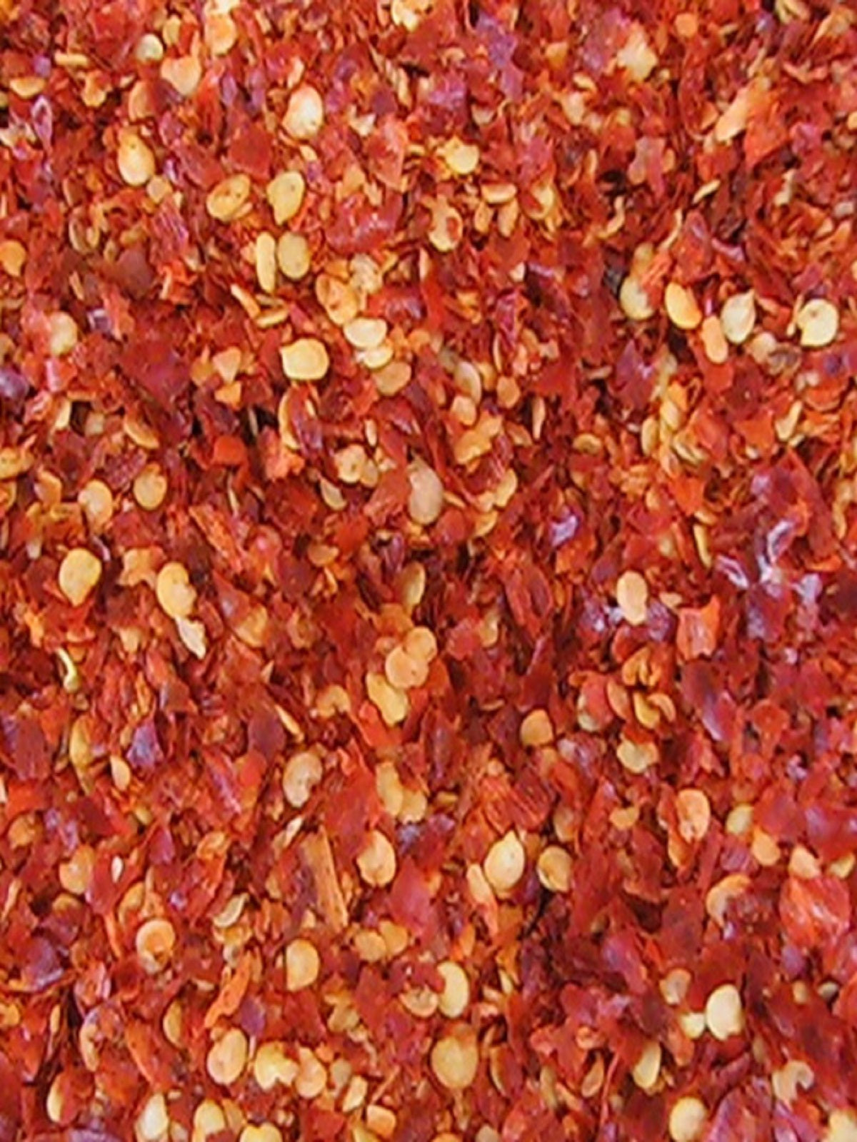 Buy the best quality red chilli flakes online at Farmonics